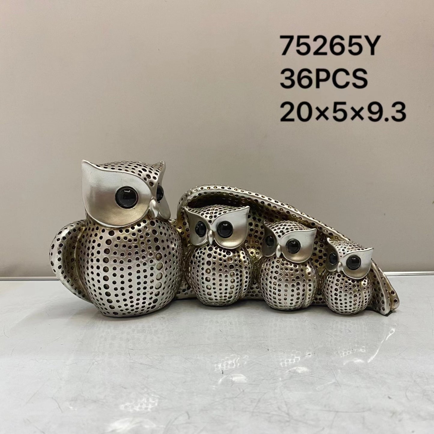 Modern minimalist family of four owls, resin ornaments, animal creativity, living room, wine cabinet, home decoration, handicrafts