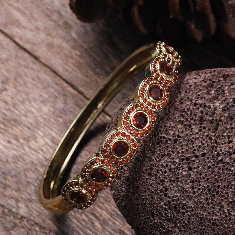 Copper inlaid zircon geometric square colored diamond bracelet