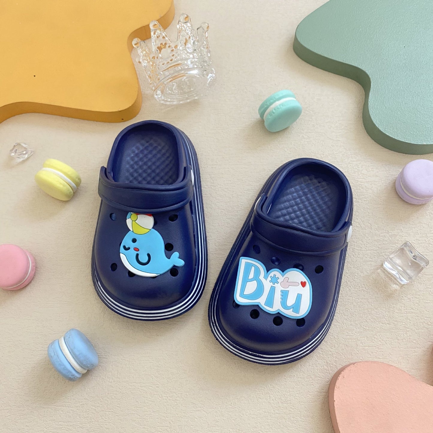 New Children's Hole Shoes Boys And Girls Summer Cute Outer Wear Toddler Soft Bottom Sandals And Slippers